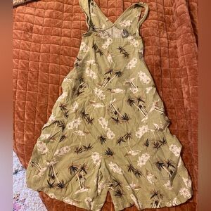 Vintage 90’s surfer girl Hawaiian print overalls!